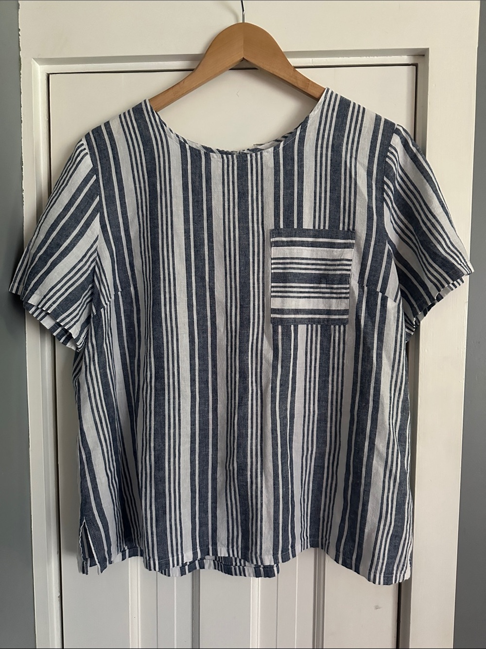 Liz Claiborne Blue White Striped Linen Blend Short Sleeve Pocket Blouse Size L